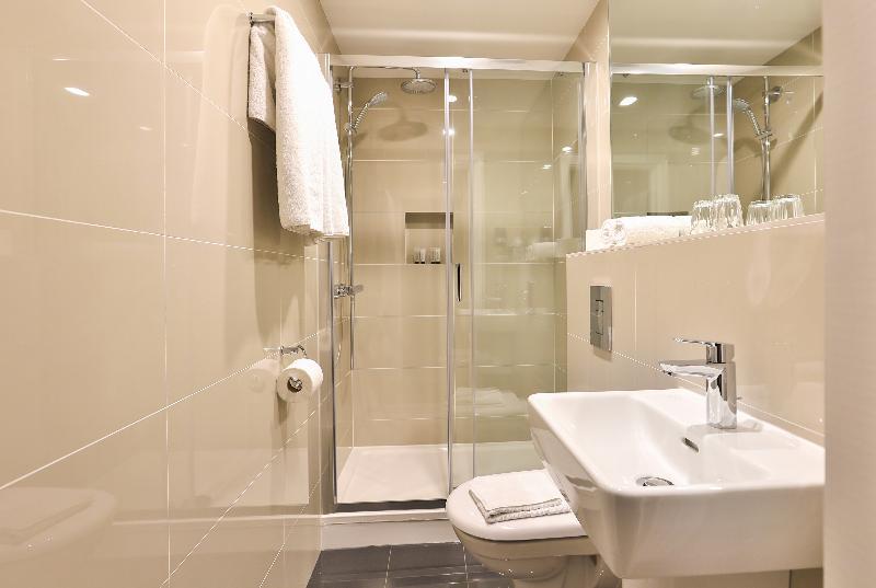 Park Avenue J Hyde Park Отель 4*