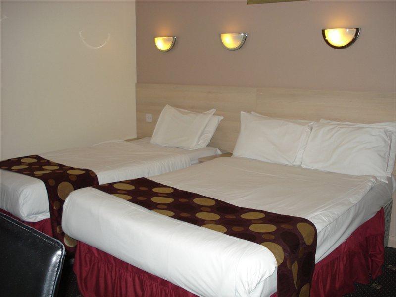 Отель Park Avenue J Hyde Park 4*